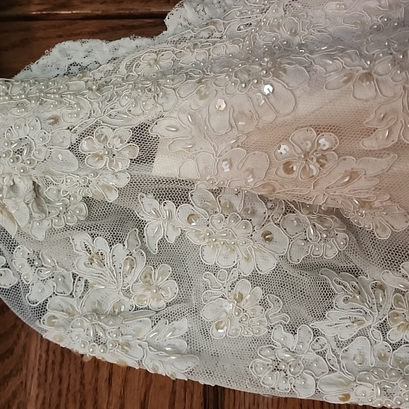 Vtg Stunning Victorian silk  Wedding gown sold as is - Picture 5 of 12